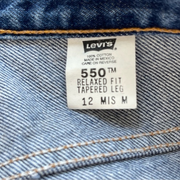 VINTAGE LEVIS 550 Hi Waist Cut Off Denim Shorts - Picture 11 of 12